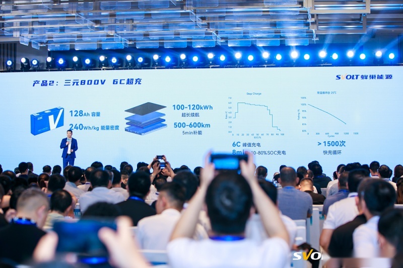 大圆柱遇冷，短刀崛起！蜂巢能源发布10分钟短刀快充