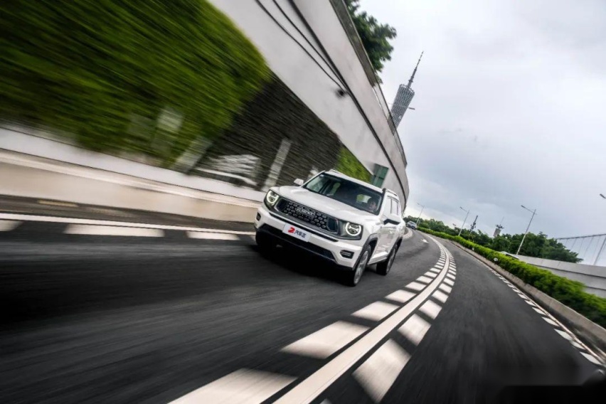 15万预算还想买后桥带锁的SUV？我提了这台同级唯一之选