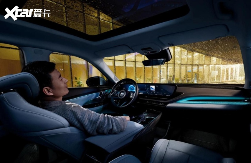 别克E5终于给出诚意！臻享版车型一口价16.99万起，销量要涨了？