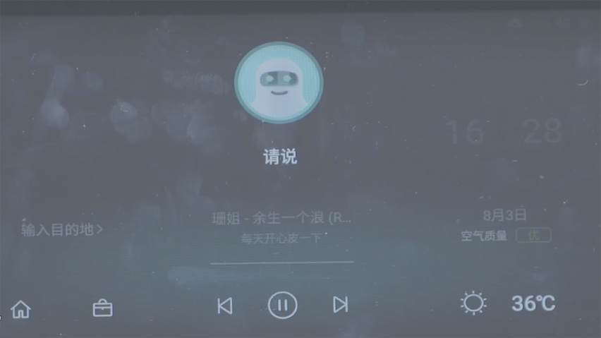 空间向左，配置向右，左右兼得的10万元纯电车这么选！