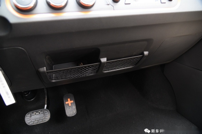 宏光MINI EV：别跟我聊诗和远方，我只懂人间烟火