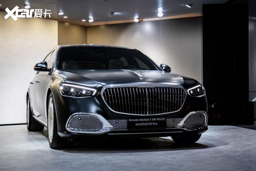 新一代AMG GT四门跑车上市引爆性能粉，广州车展的奔驰展台有什么魅力