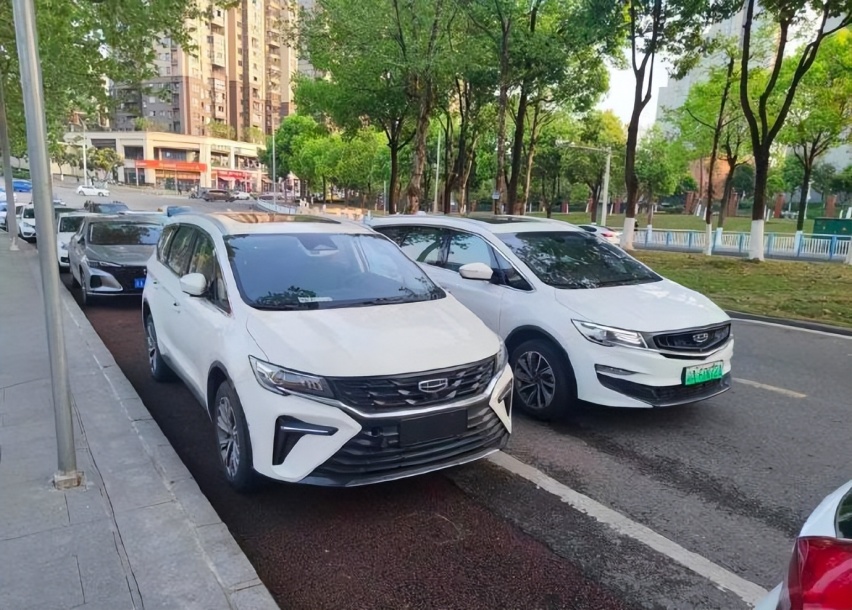 吉利“嘉际L”实车曝光，造型稳重内饰科技，售价多少合适？