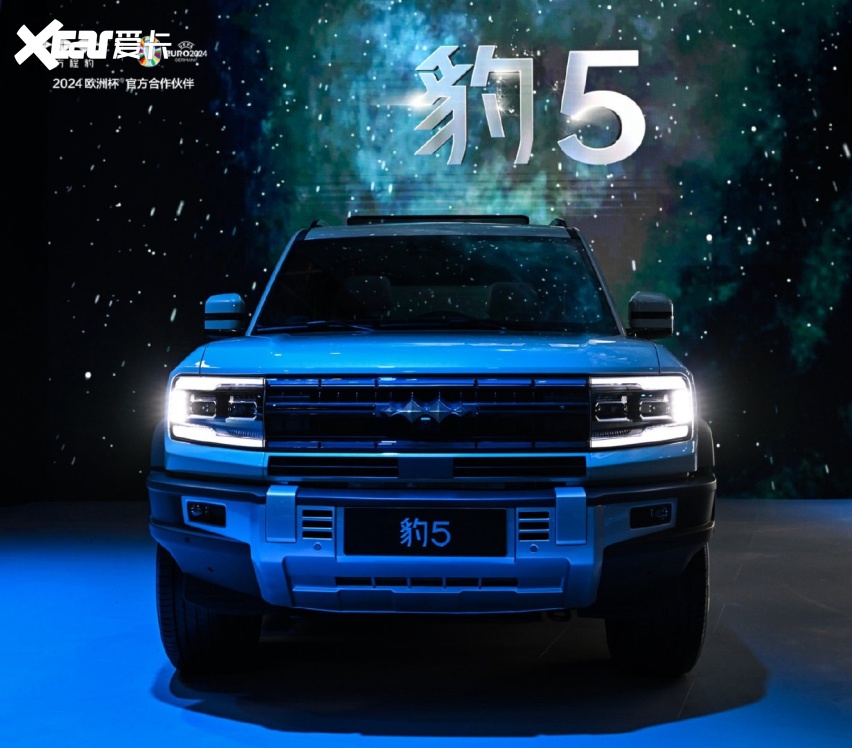 豹5单刷塔漠n39"塔1线",携新车型登陆北京车展