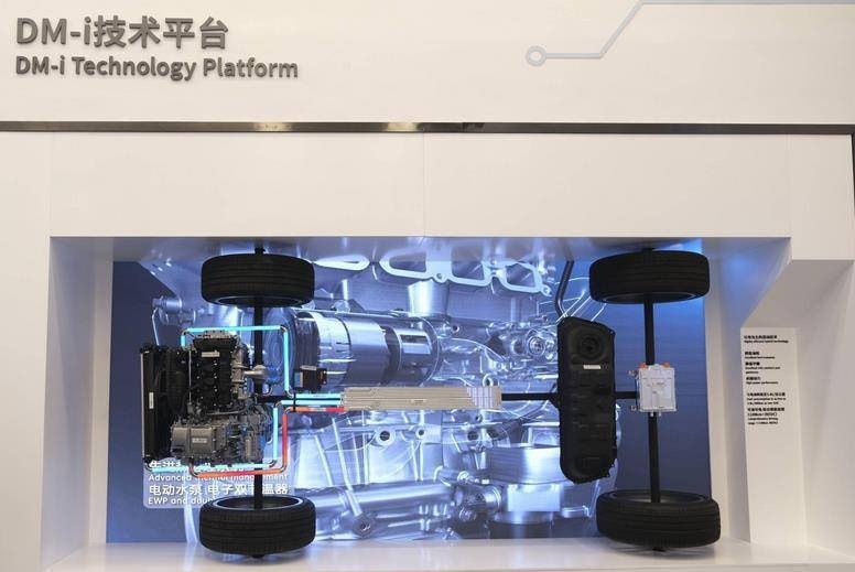 长城举报比亚迪,“高压油箱”成最大争议,插混车型一定要用它?