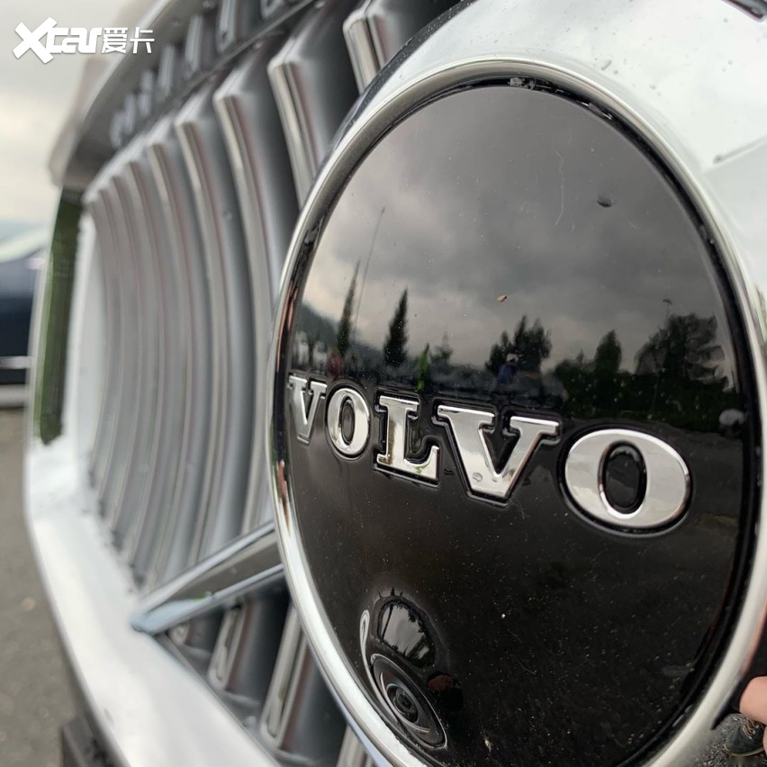 规整的大气风 沃尔沃XC90海外实车