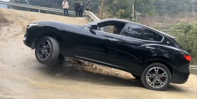 挑战成佛坡一把过！这5款SUV很牛气，最后一款是国产车