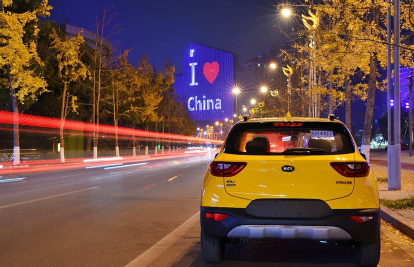 起亚奕跑CVT版来了，年轻人又多了一份选择，售7.98万起