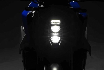 铃木GSX-S1000改款预告发布当家街车翅膀上身