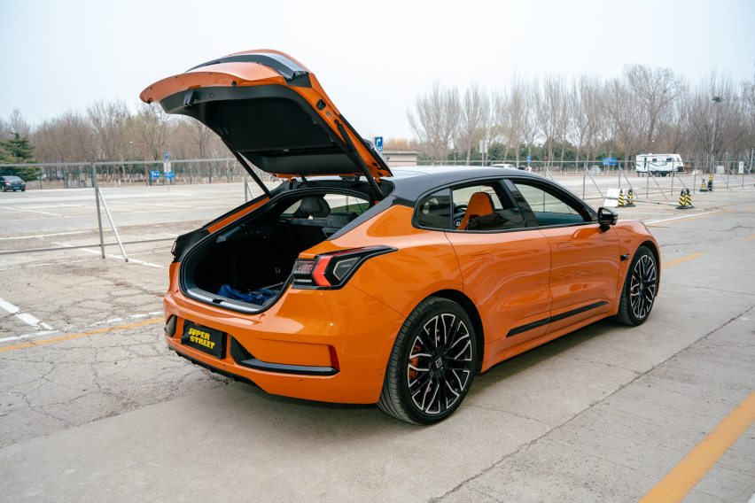 新款极氪001猎装再升级 Z-Sport运动套装加持