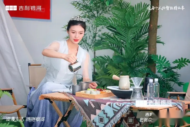 图片包含 桌子, 年轻, 笔记本, 前

描述已自动生成