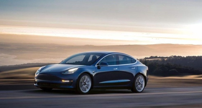 27万预算，选择大众ID.4CORZZ还是选择Model3？