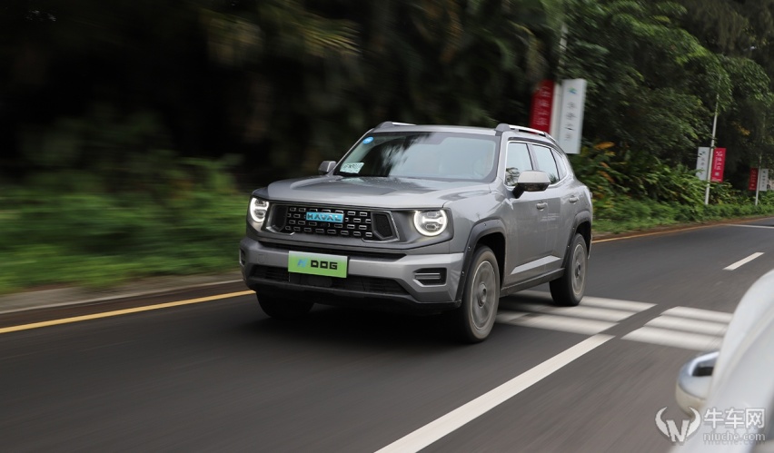 这辆“轻越野SUV”真带电，哈弗二代大狗真的做到了全面提升？