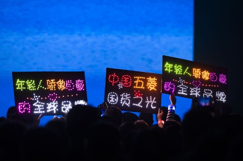 五菱灵犀混动、神炼电池，五菱大秀肌肉的背后究竟图谋了什么？