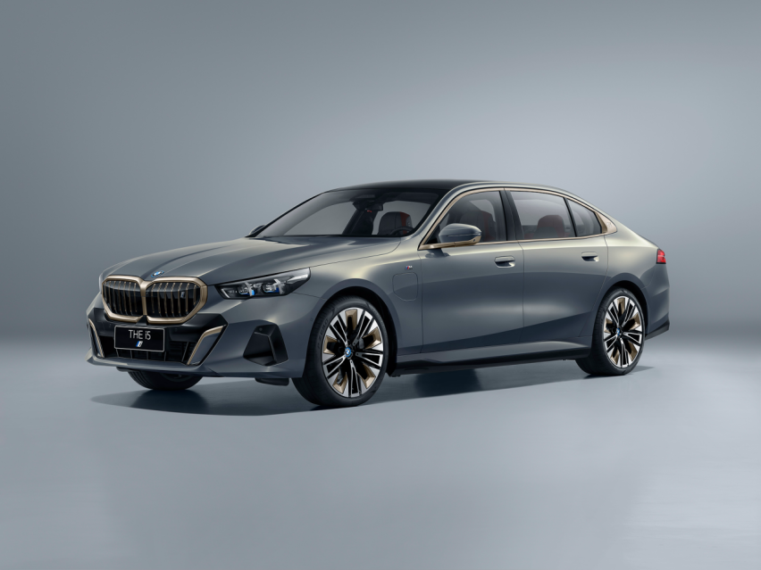 油电齐发，全新BMW 5系长轴距版强势登陆