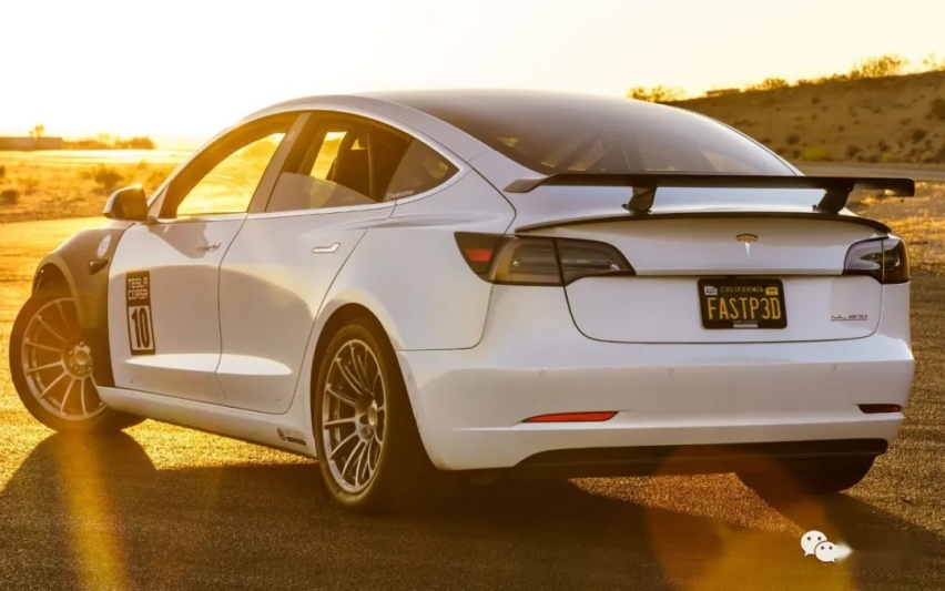 扬言刷新全美赛道纪录！赛化特斯拉Model 3有这个实力吗？
