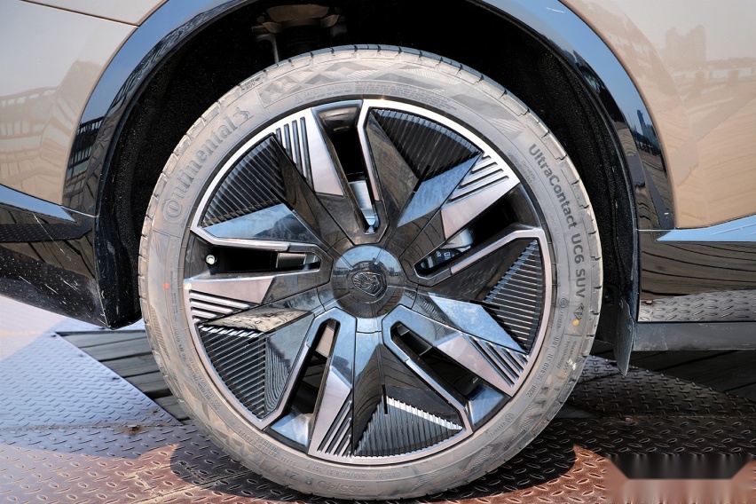 30万以内最好的纯电SUV？抢先试驾恒驰5！