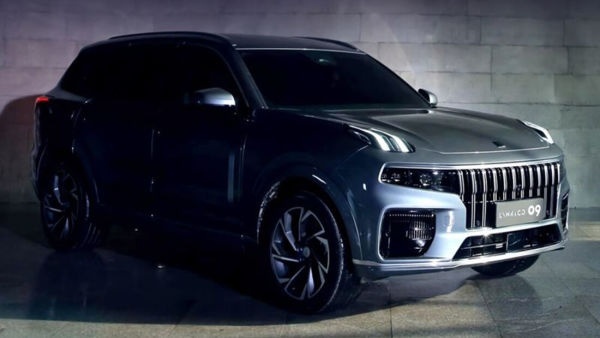领克09定位中大型SUV，与XC90同平台，全系2.0T