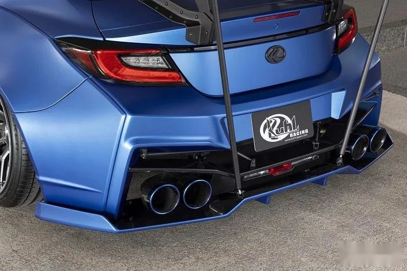 KUHL改装宽体GR86/BRZ，风格神似2000年初的《极品飞车》