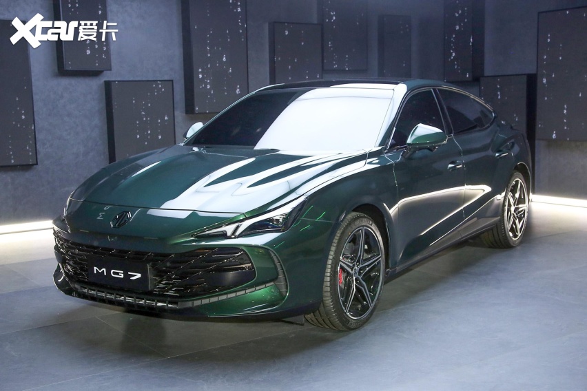 配贯穿式双联屏 MG7内饰正式亮相 科技感十足