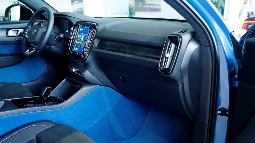 实拍4.7秒破百豪华品牌SUV，预售价仅26.7万起？