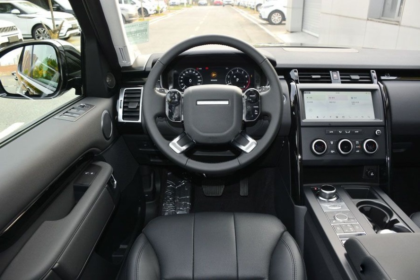 既要舒适又要实用，福特F-150 LTD跨界对比路虎发现