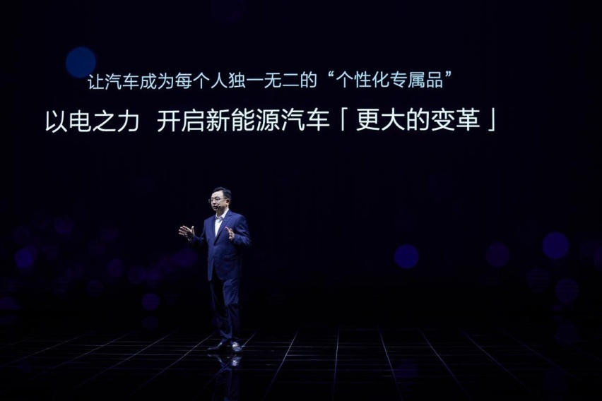 DMO混动平台加持，方程豹掀起硬派越野全新风潮
