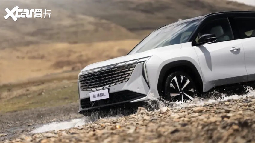 【e汽车】吉利新博越l龙腾上新 指导价仅11.57万起 增配价更低