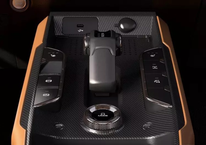 1.5T+Hi4+后桥电控差速锁 这款全新新能源硬盘越野值得看