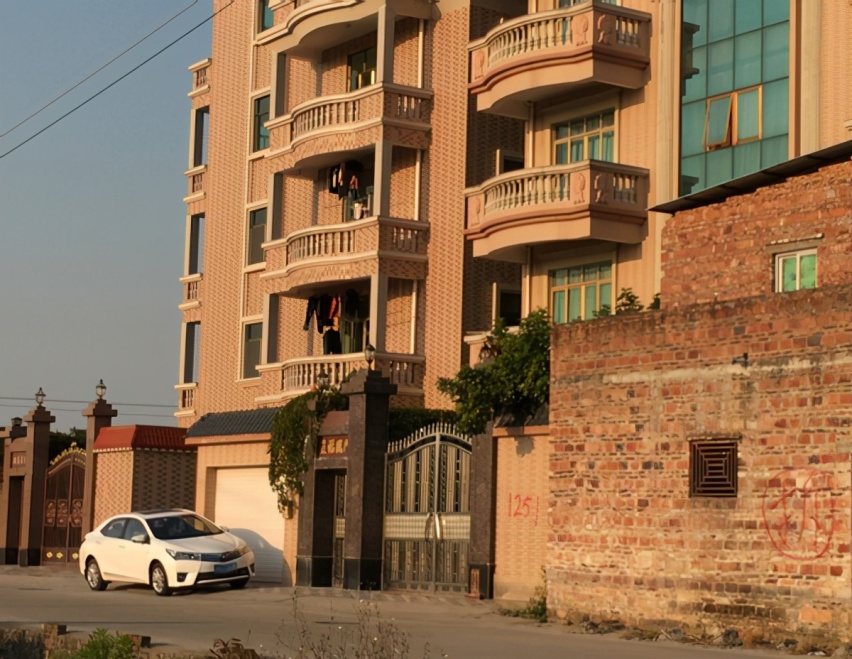 过年回家开什么车,探访本地拆迁大户,颠覆你的想象