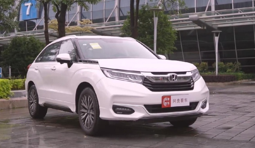 全系享受购置税减半，空间大、品质高，30万买SUV，冠道值得选！