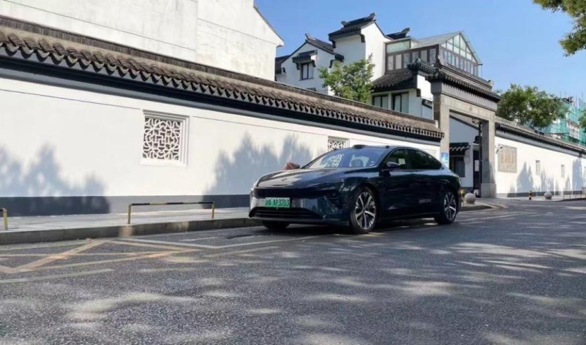 高效+免费，蔚来将五一出行安排得明明白白