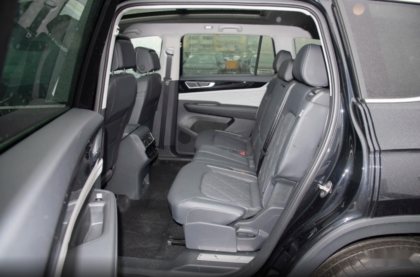 预算28万上下买中大型SUV，日产探陆对比途昂，家用该如何选？
