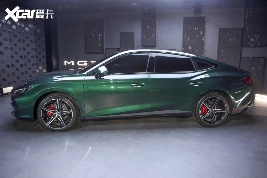 配贯穿式双联屏 MG7内饰正式亮相 科技感十足