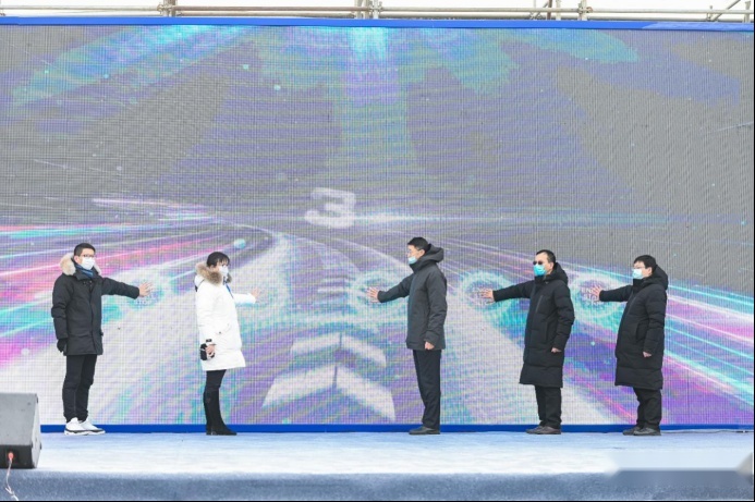 2021中国长春（国际）无人驾驶汽车冰雪挑战赛开赛