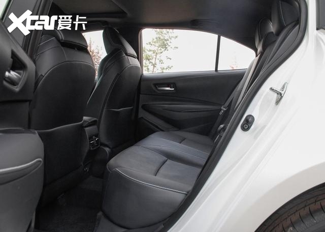 想买思域的再等等，雷凌运动版实车曝光，搭黑色大嘴标配尾翼