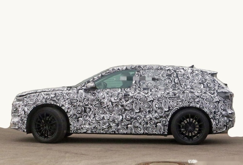 2023-Audi-Q6-E-Tron-13-1.jpg