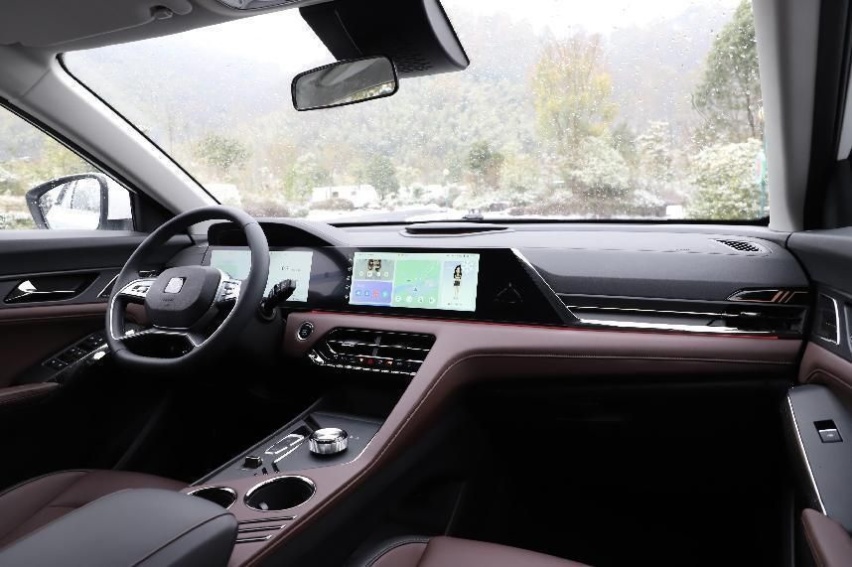 10万级七座SUV，居家大暖男，试驾思皓X8 PLUS