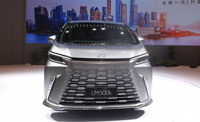 雷克萨斯LM换代，加价天花板MPV，还能多久？