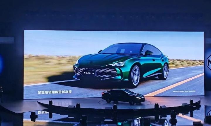 11.98万元起，名爵MG7两种动力6款车型该如何选？