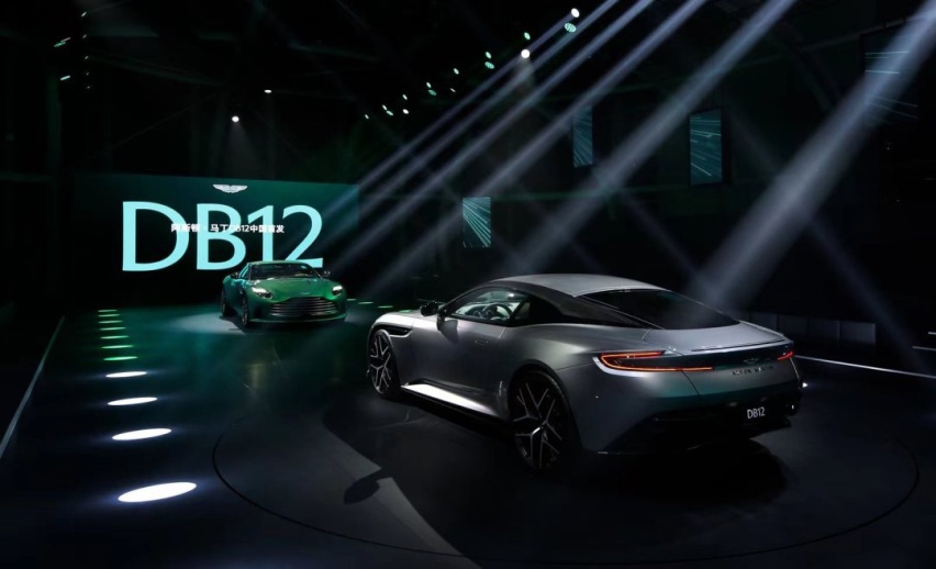 阿斯顿·马丁：007已成经典 但DB12持续沸腾