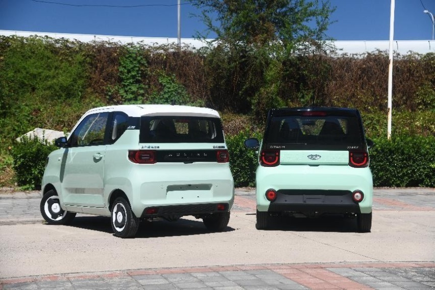 “网红”对决，奇瑞QQ冰淇淋和宏光 MINI EV谁才是微型纯电之王？