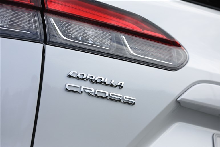 1.8L混合动力卖17万的丰田SUV，图解丰田卡罗拉CROSS