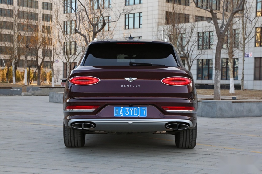 500万以内最奢华的SUV？试驾宾利添越EWB长轴距版