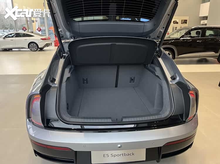 奥迪反向降3万!20万出头捡漏E5 Sportback,真香?
