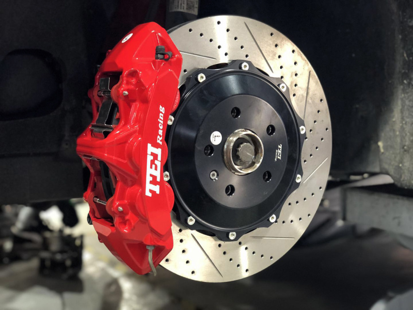 奥迪TT改装刹车案例TEI Racing S系列街道版高性能