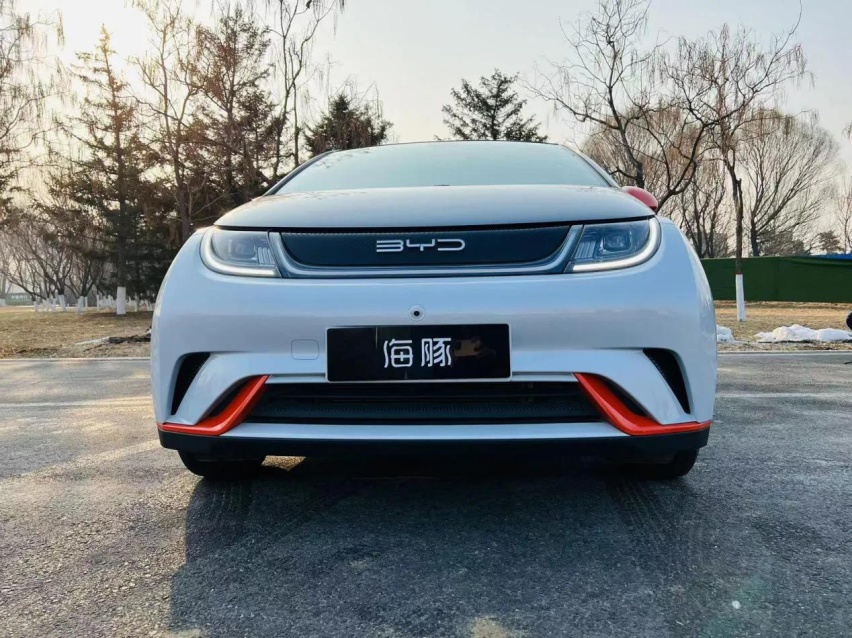 试驾比亚迪海豚时尚版：405km续航“闯”东北，这车真“抗冻”