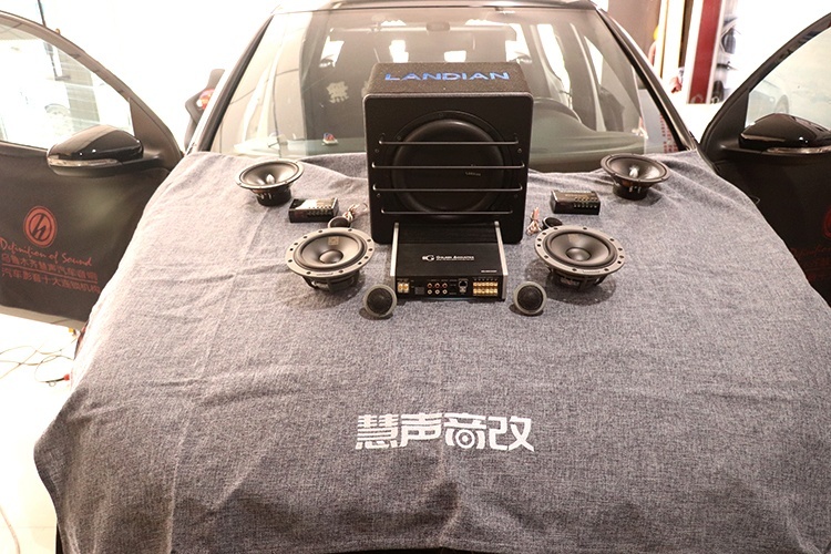 乌鲁木齐慧声大众高尔夫汽车音响改装丹拿，黄金声学，GT隔音