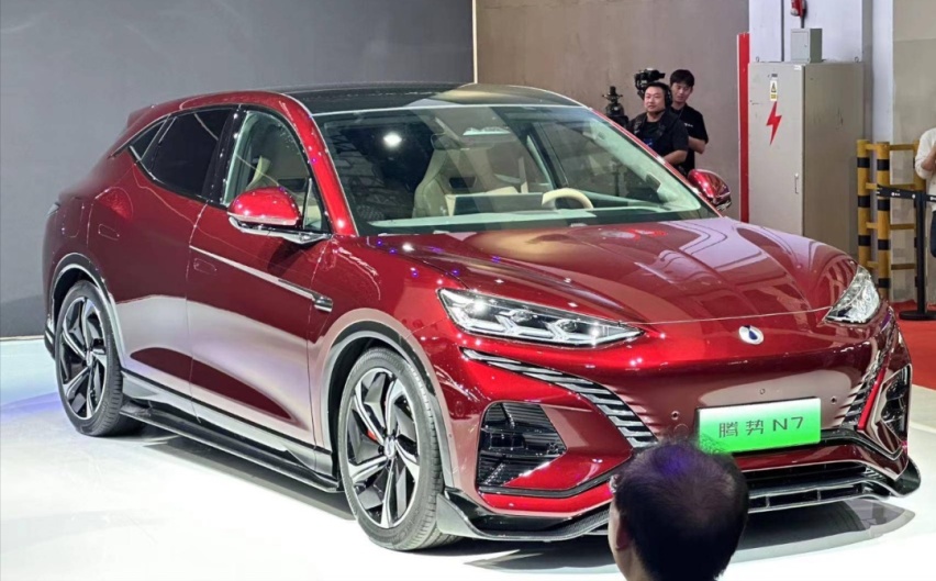 极氪001什么档次，腾势N7车主放言不屑跟它比？