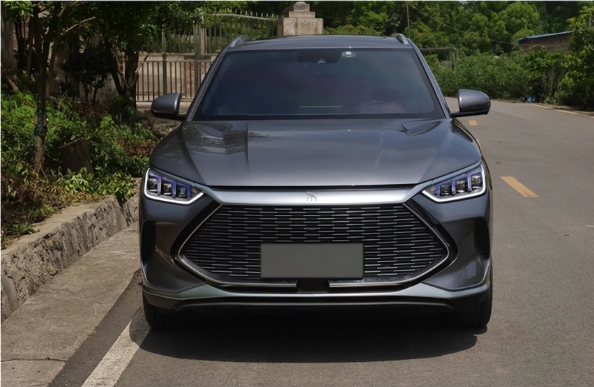 长安欧尚Z6，续航1200km，对标比亚迪宋PLUS DM-i